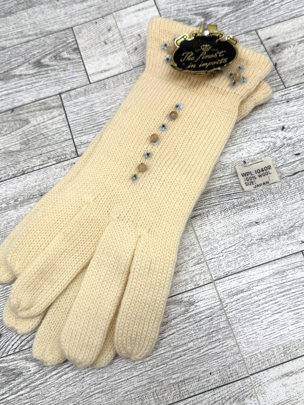 NWT Women's Vintage 100% Wool Cream Knit Gloves w/Embellishments